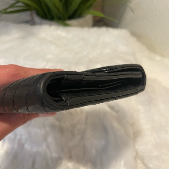 CHANEL V-Stitched Chevron lambskin long wallet w/Dust Bag - Picture 11 of 16